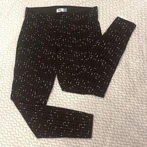 large Old Navy skinny pull on leggings,